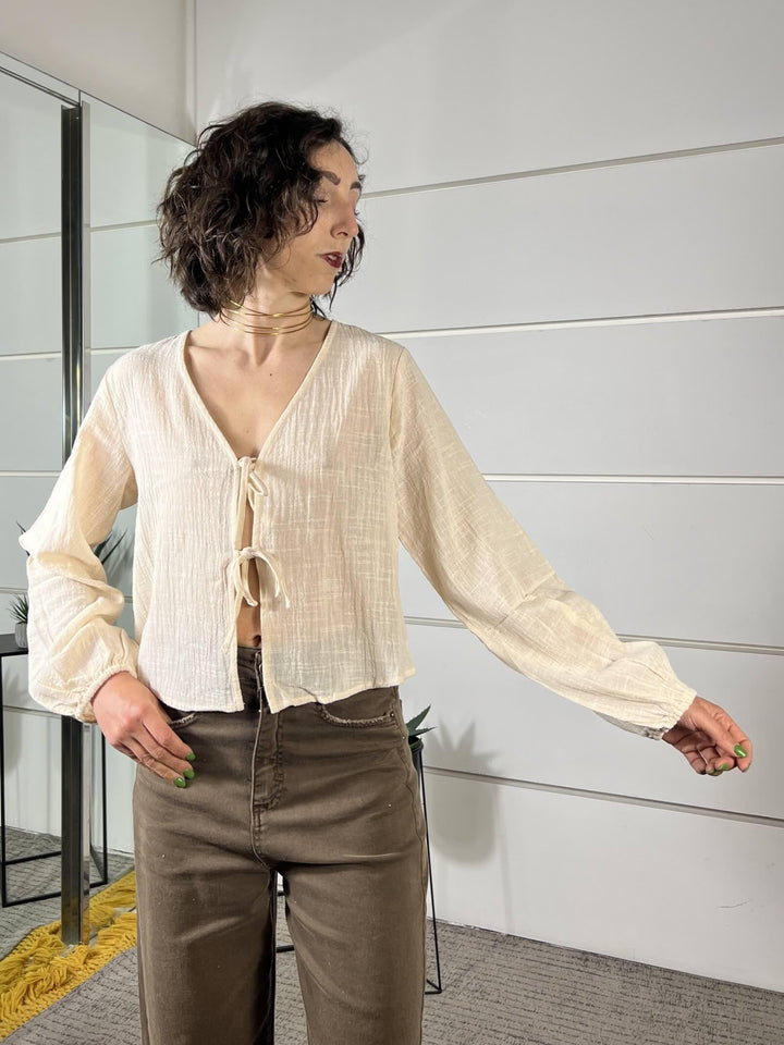 camica con fiocchi burro 30505AWHITE FEMME SELECTION