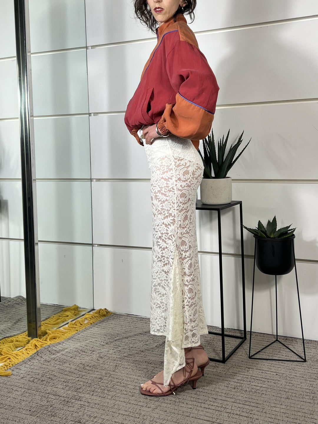 gonna haveone in pizzo svasata beige GVS-Q032BURRO HAVE ONE
