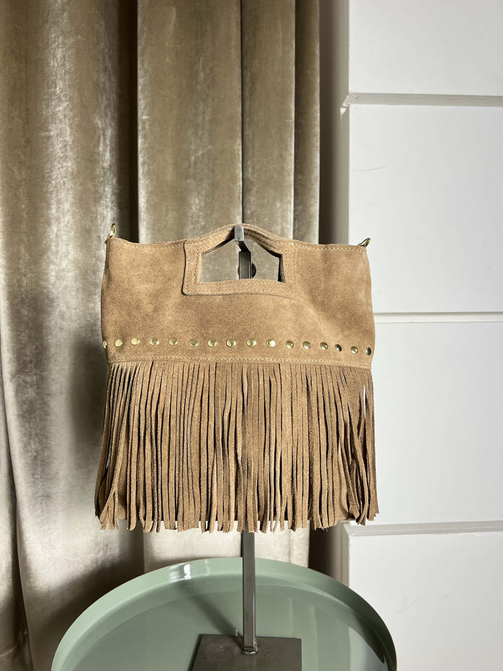 Borsa taupe scuro in camoscio in vera pelle con frange e borchie 267425TAUPE SCURO FEMME CAFE SELECTION