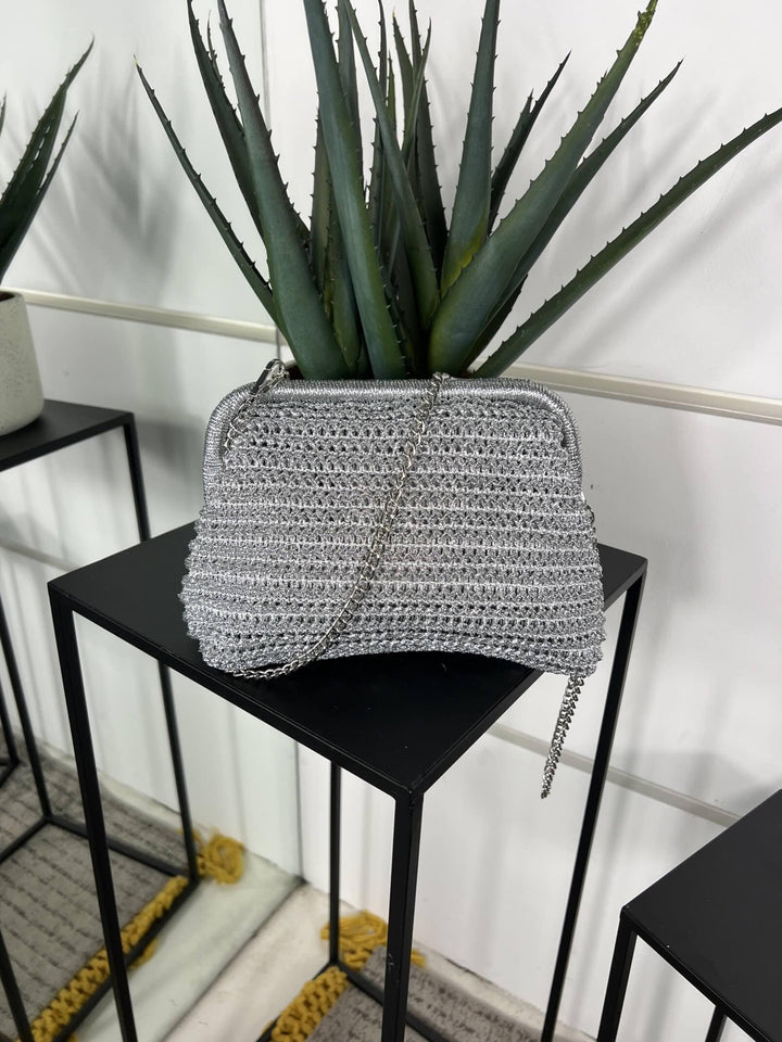 borsa a clucth a intreccio  metallizzata argento con tracolla CE-2508SILVER FEMME CAFE SELECTION