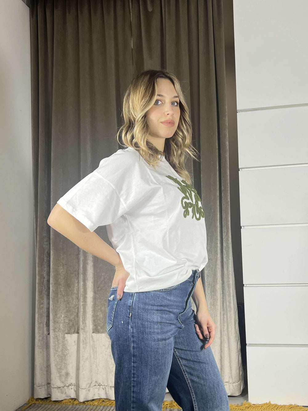 t-shirt vicolo con logo bouclè bianca e verde RAB0045BIANCO/VERDE VICOLO