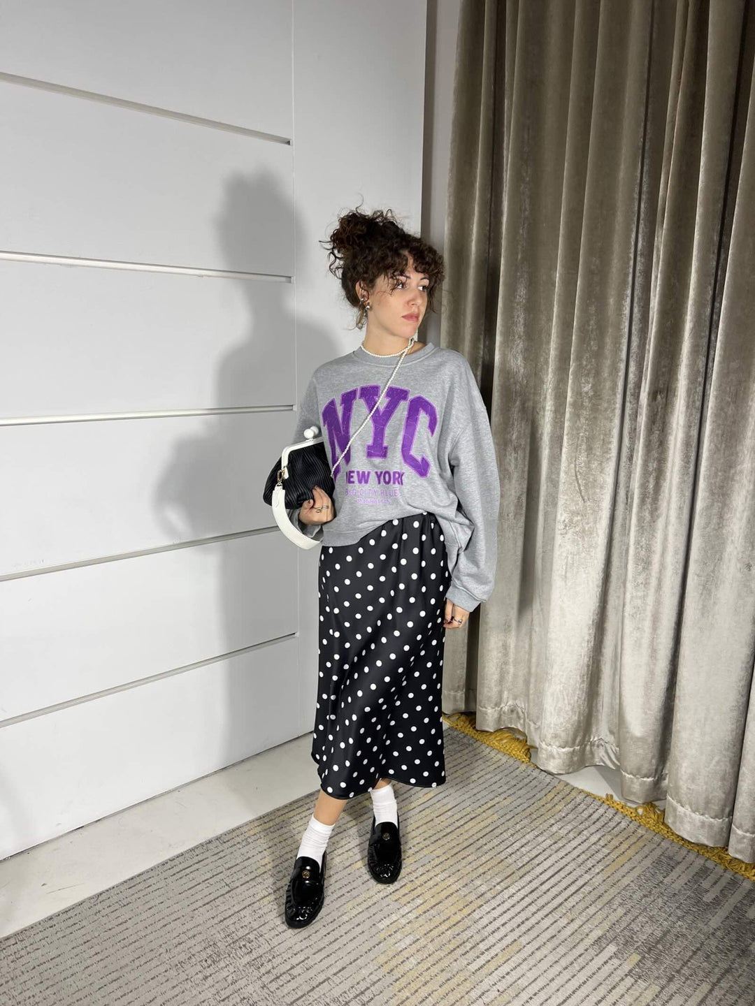 GONNA MIDI A POIS NERA E BIANCA GVE-P050POIS HAVE ONE