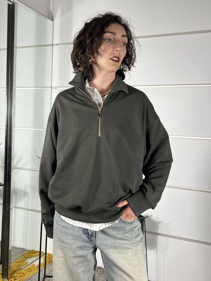 felpa con zip, modello over, garzata militare 26M3693MILITARE TENSIONE IN