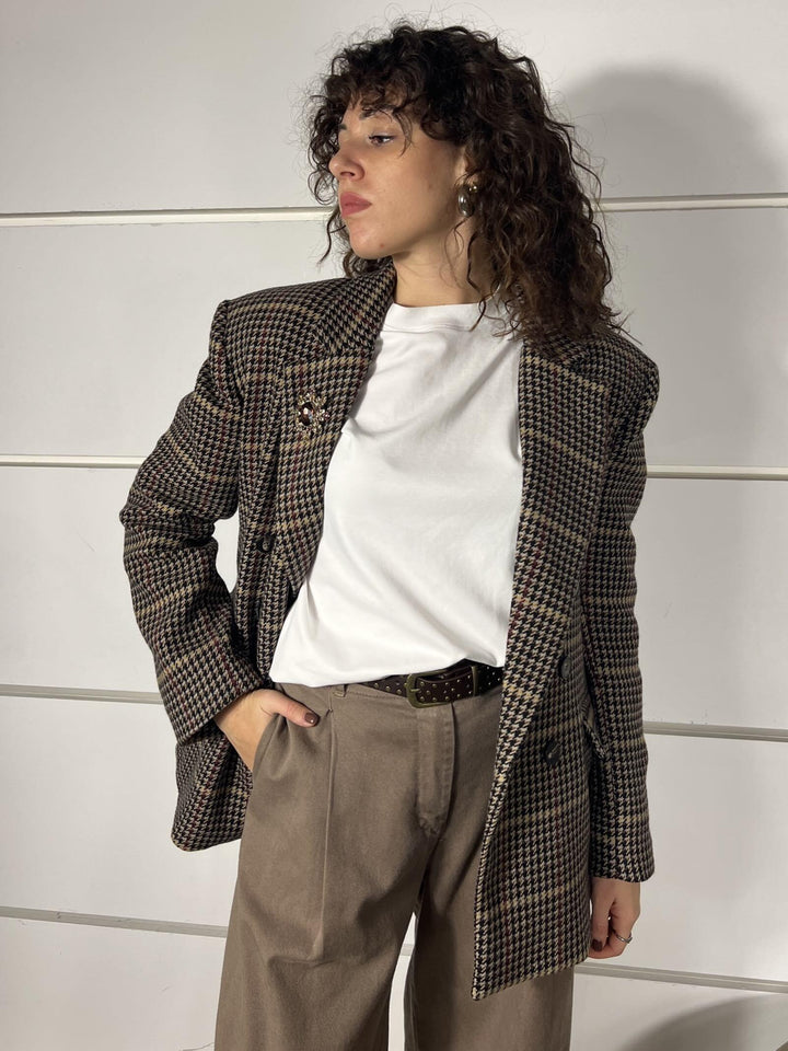 giacca con maxi spalla sfiancata check W25J992UNICA TENSIONE IN