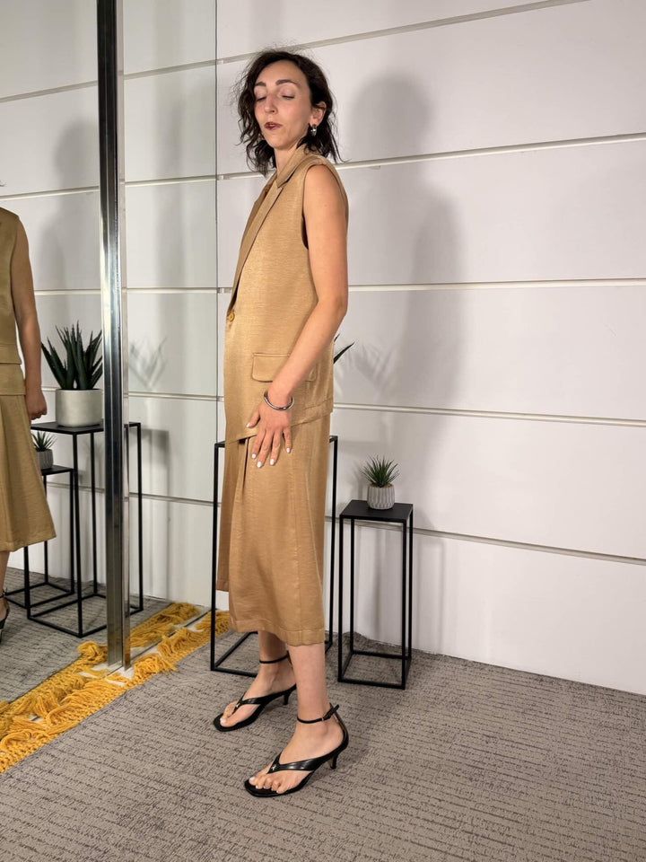 completo gilet asimmetrico e  bermuda caramel WGI26SRO214CARAMEL TWO WAY