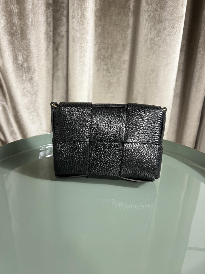 BORSA NERA IN PELLE A INTRECCIO CON TRACOLLA 249215NERO FEMME CAFE SELECTION