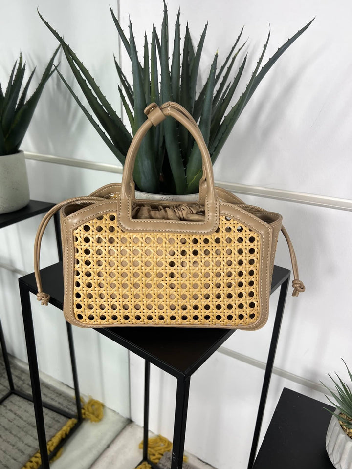 borsa a intreccio con inserti in ecopelle beige e tracolla FF27482BEIGE FEMME CAFE SELECTION