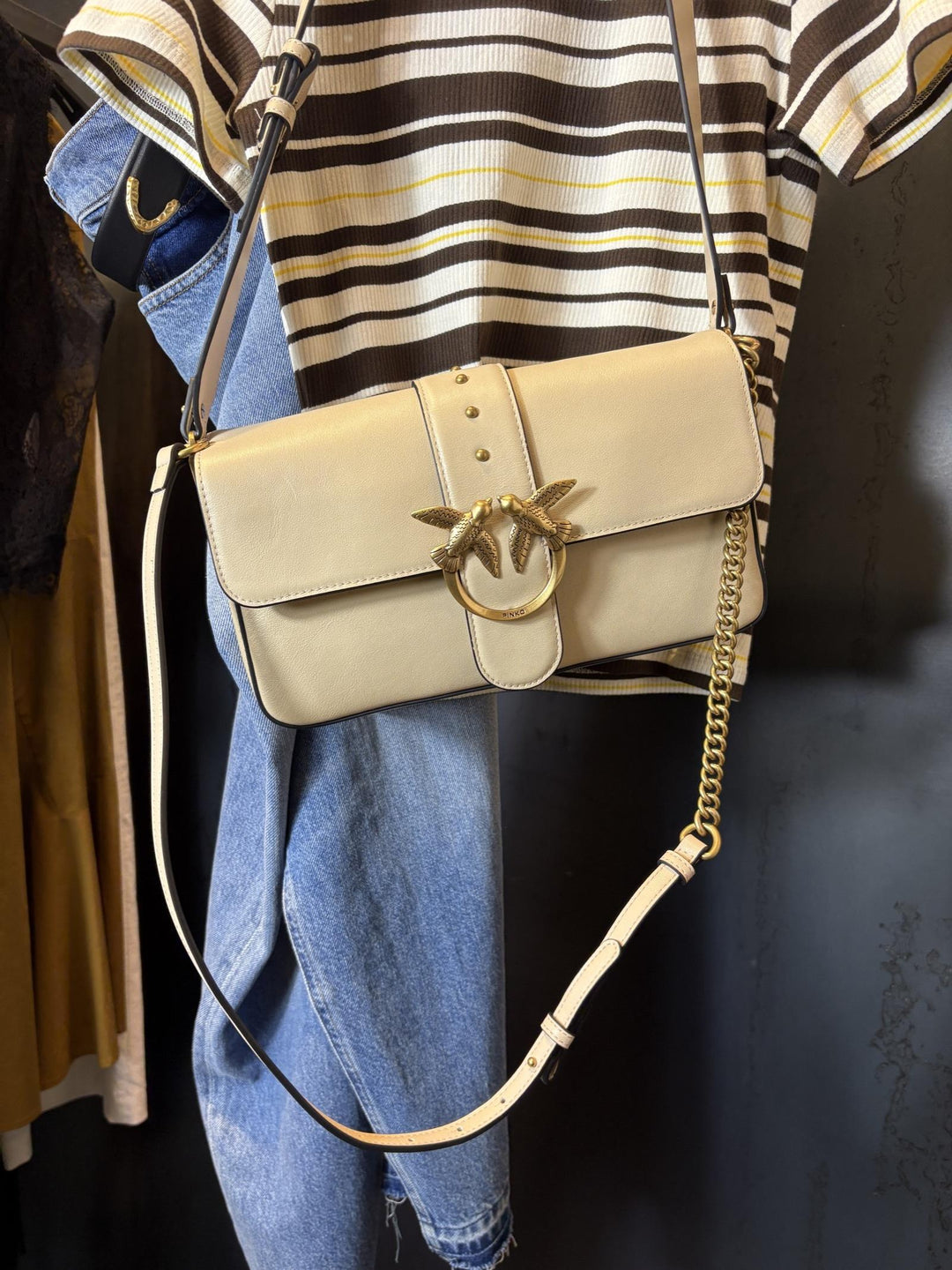 borsa classic slouchy a spalla beige con logo oro LOVE ONE CLASSIC SLOUCHYC50Q PINKO