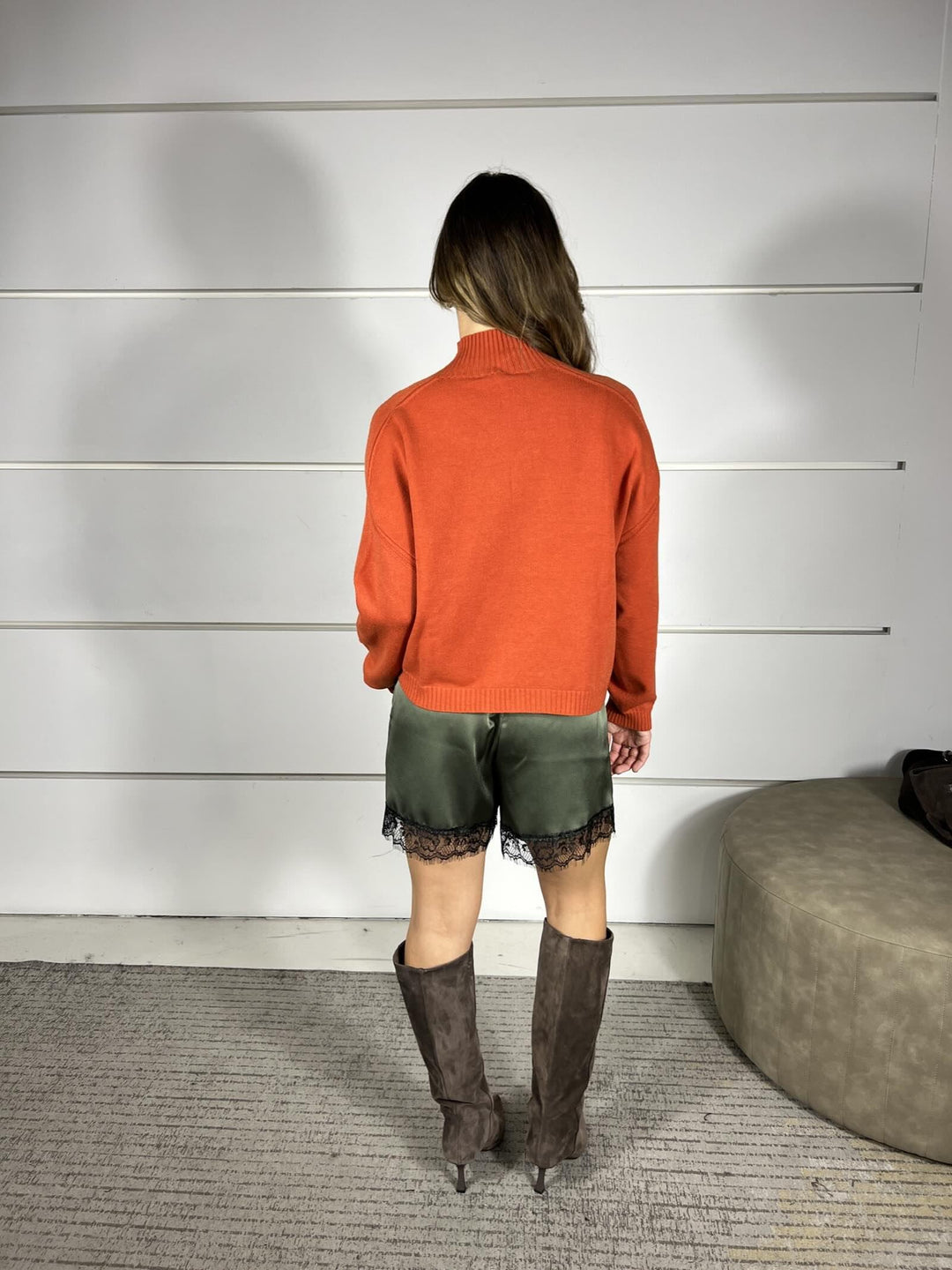 SHORT VERDE MILITARE CON PIZZO NERO ED ELASTICO IN VITA P22281VERDE MILITARE SUSY MIX