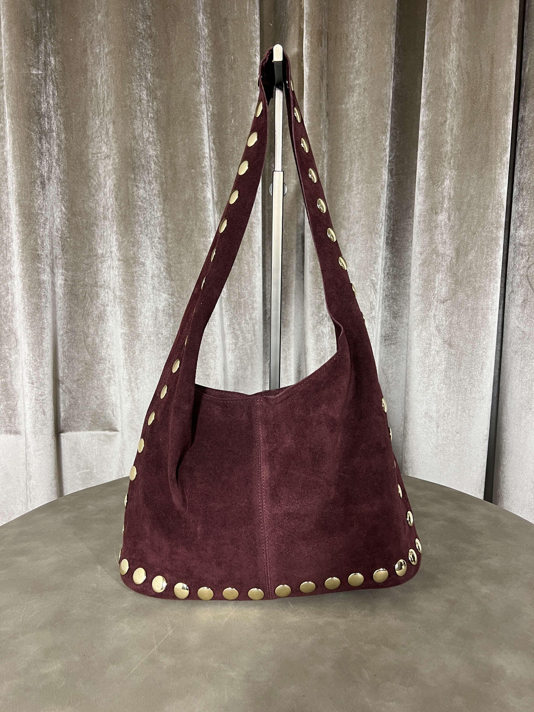 borsa in camoscio con borchie chiusura con zip bordeaux 268428BORDEAUX FEMME CAFE SELECTION