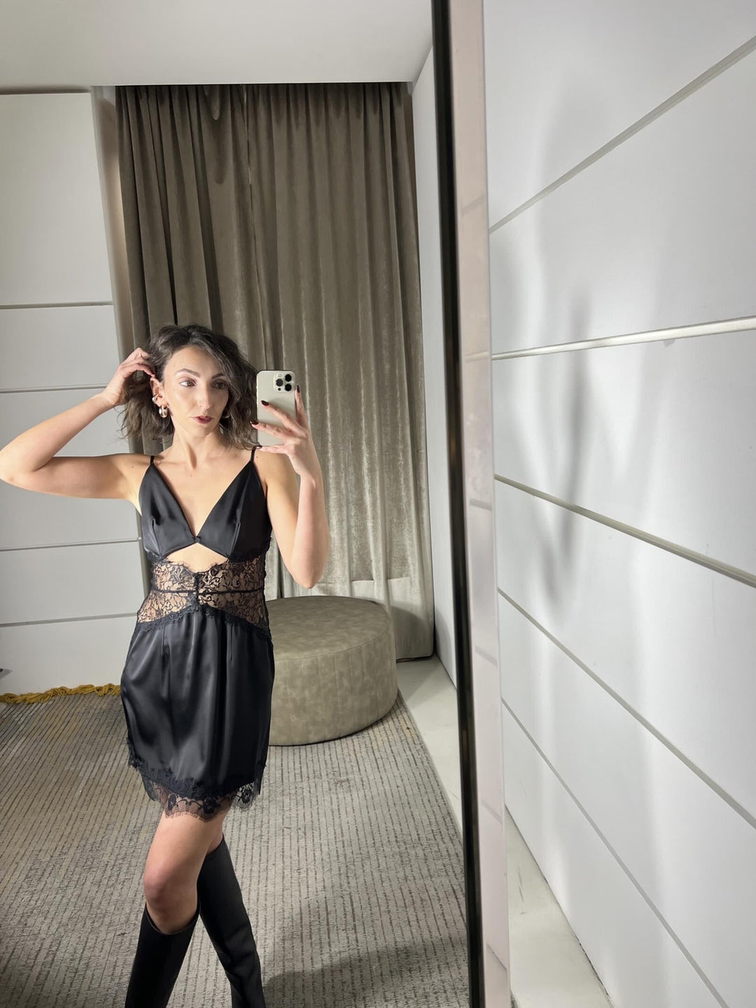 abito lingerie corto con inserto in pizzo nero AGM-P051NERO HAVE ONE