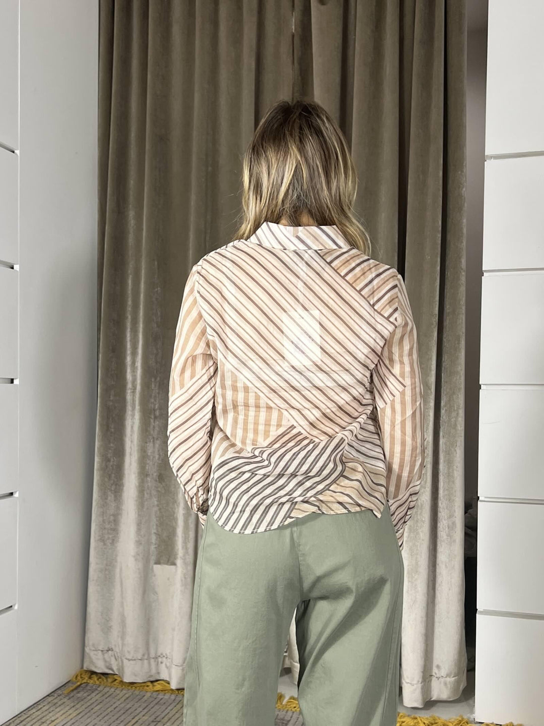 camicia a righe beige in cotone  Y1255ST12BEIGE SUSY MIX