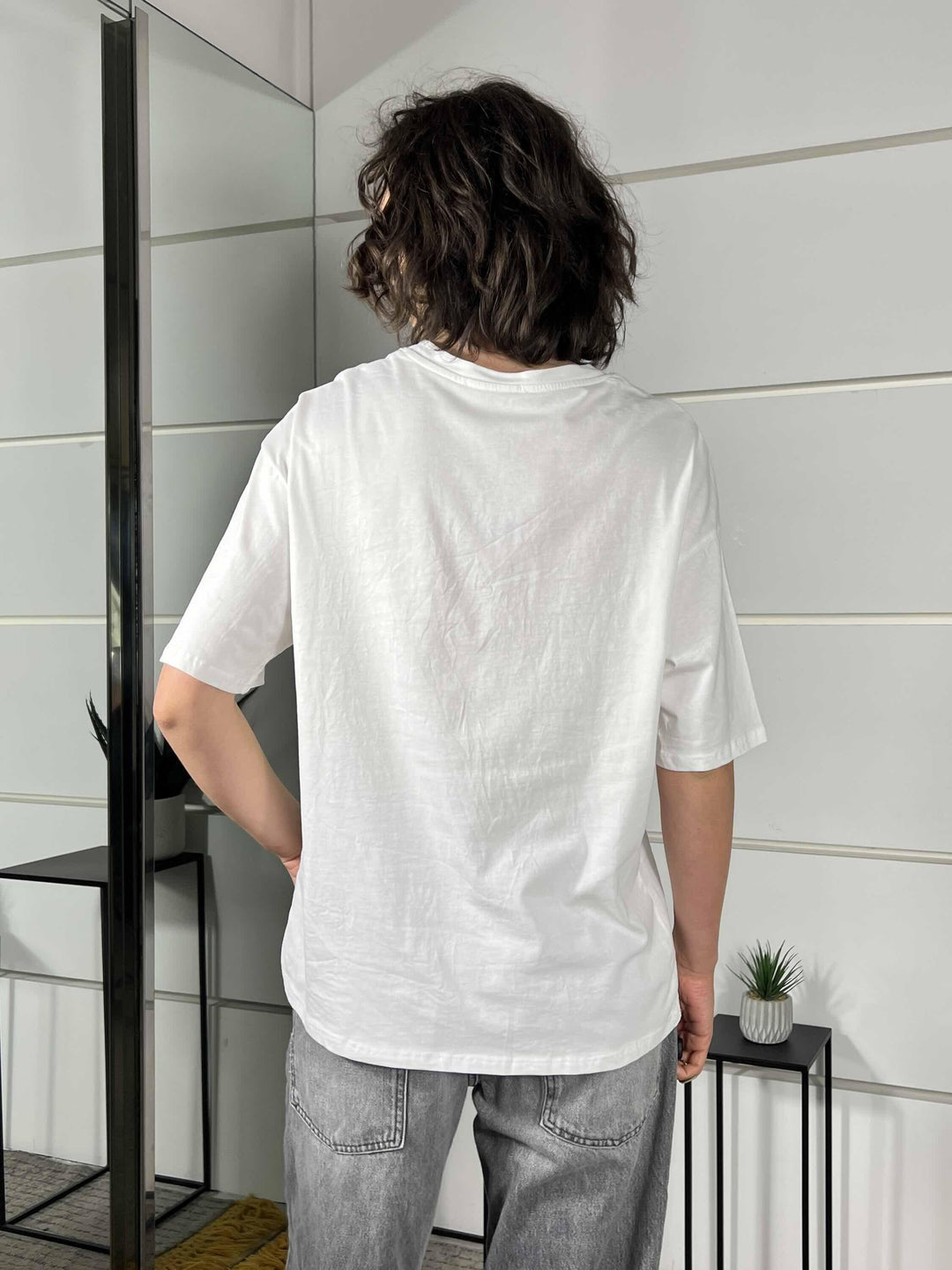 t-shirt bianca con mirtilli 690002BLUEBERRY SPICY CAFE