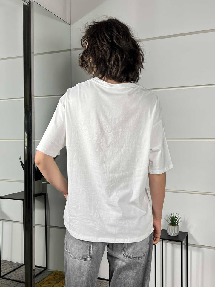 t-shirt bianca con mirtilli 690002BLUEBERRY SPICY CAFE