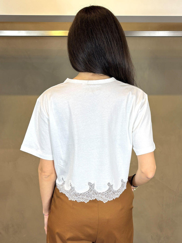 t-shirt bianca con pizzo sul fondo 8M1805J389W103 PATRIZIA PEPE PREVIEW