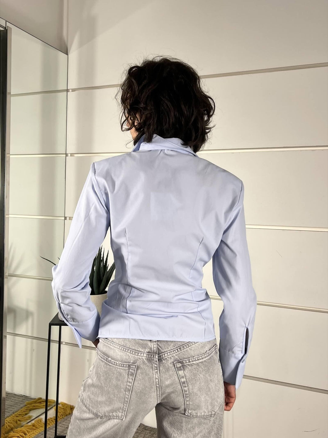 camicia con spalline con punte davanti celeste PE260083CELESTE TENSIONE IN