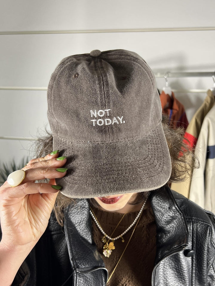 cappello con scritta not today CAPP26SF1MARRONE TWO WAY