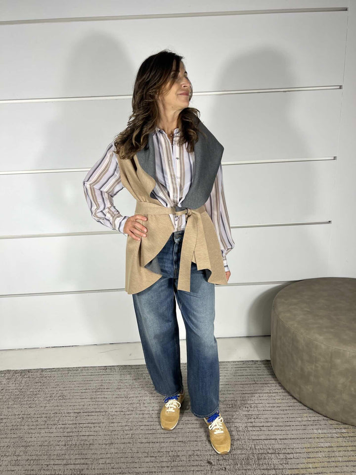 Gilet grigio e beige medio lungo in scuba double con cintura in vita. LENE2421 CARLA G
