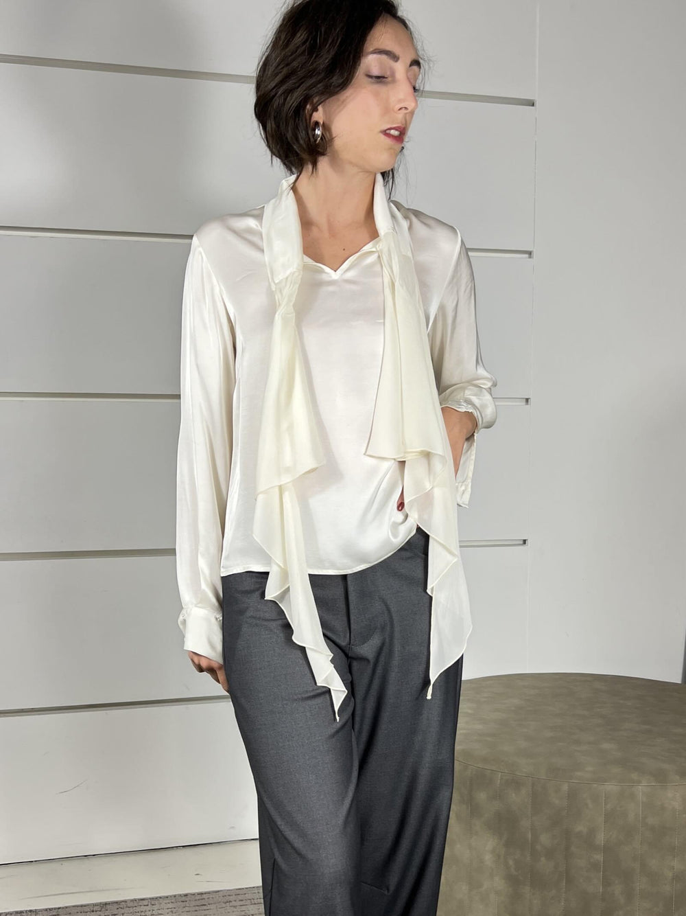 camicia in viscosa con rouches nel collo burro in viscosa W01G0713BURRO PHILIA LOFT