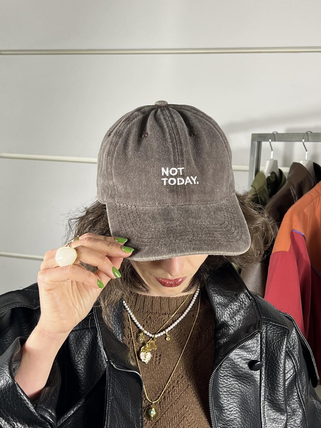 cappello con scritta not today CAPP26SF1MARRONE TWO WAY