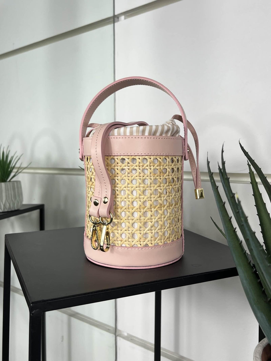 borsa secchiello a intreccio con inserti in pelle rosa e. tracolla in pelle RF-B0173ROSA FEMME CAFE SELECTION