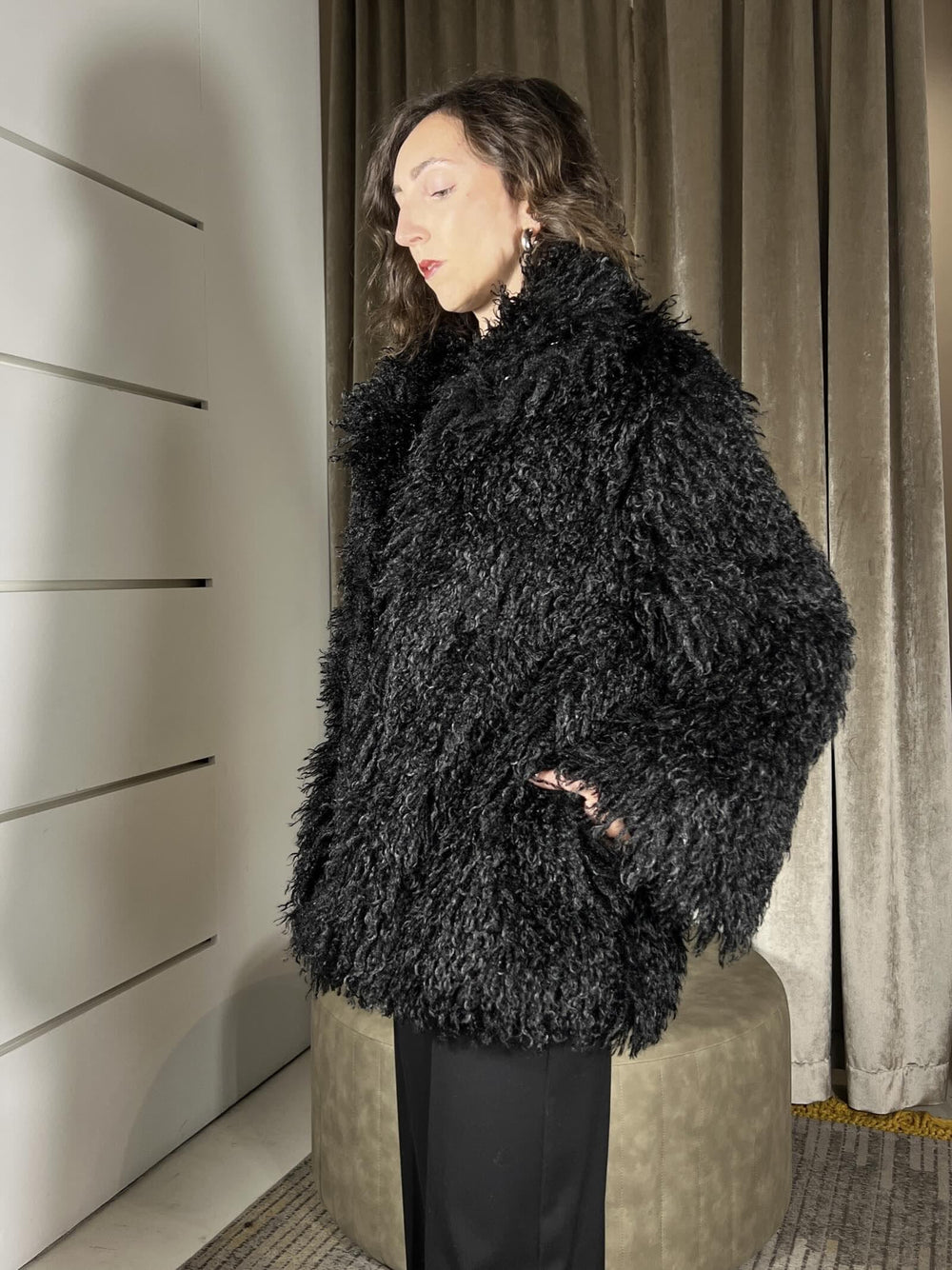 eco pelliccia mongolia over con nera KMA-P133NERO HAVE ONE