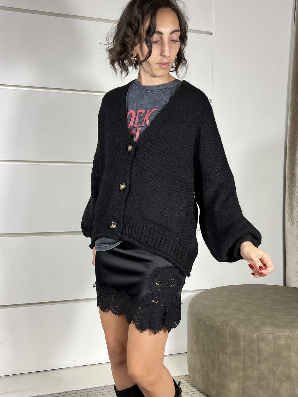 minigonna nera satin con pizzo  e con spacco 37620NERO TENSIONE IN