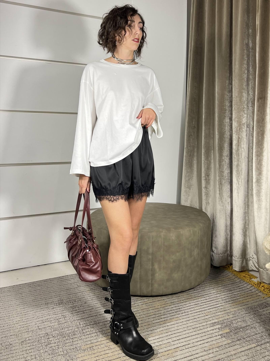 SHORT NERO SATIN CON PIZZO TF1030NERO VICOLO