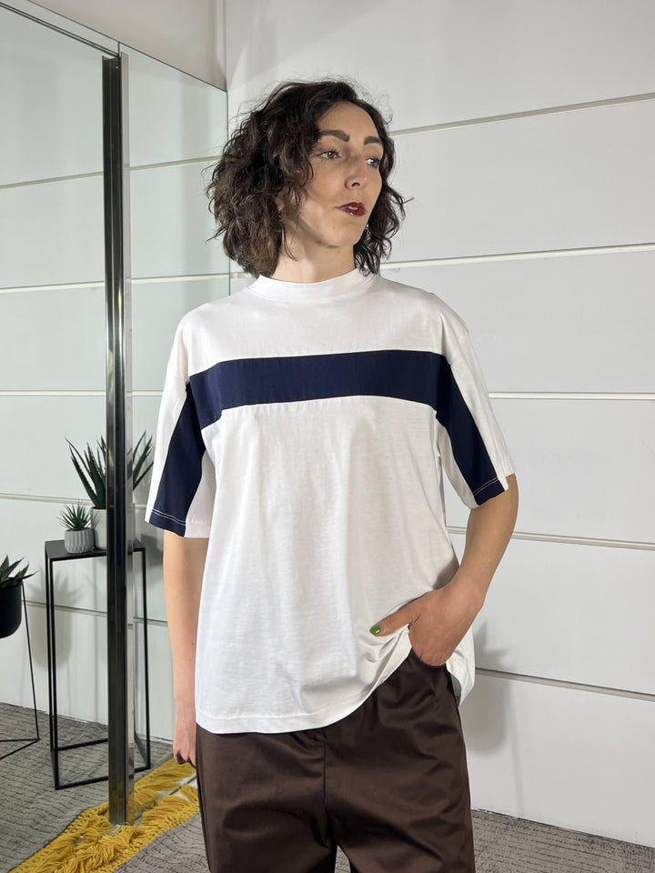 t-shirt panna manica corta over con banda davanti blu PE260120PANNA/BLU TENSIONE IN