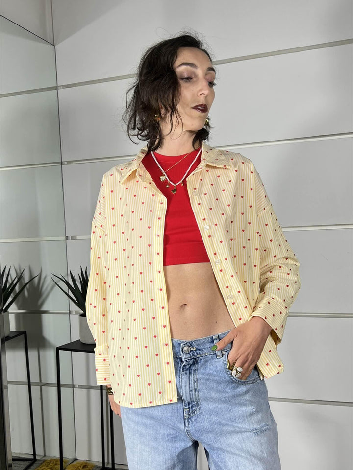 camicia a righe giallo e bianco con cuori rossi 0065CUORI/GIALLO SPICY CAFE