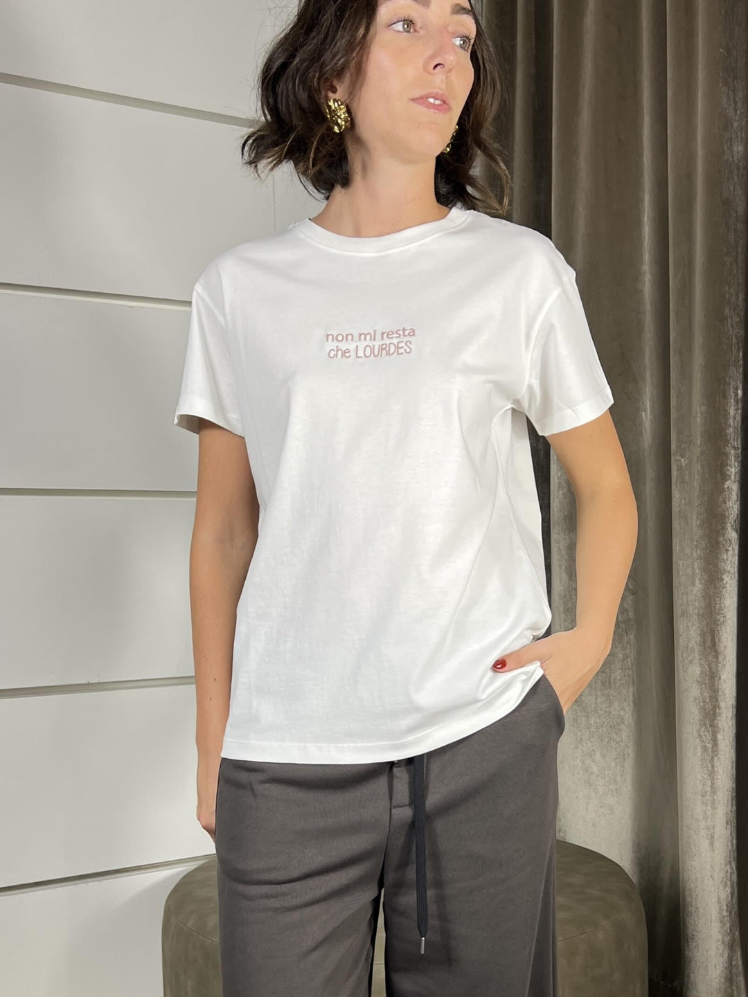 t-shirt con ricamo non mi resta che lourdes  manica corta TSM-P007PANNA HAVE ONE