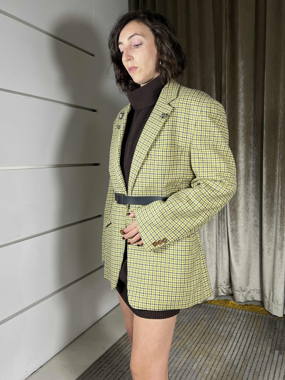 giacca vintage con dettaglio spilla JSUSY77COLORI VARI SUSY MIX