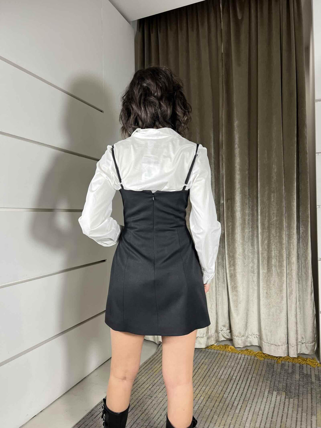 camicia bianca e abito nero scollo a cuore CO009T1084NERO SUSY MIX