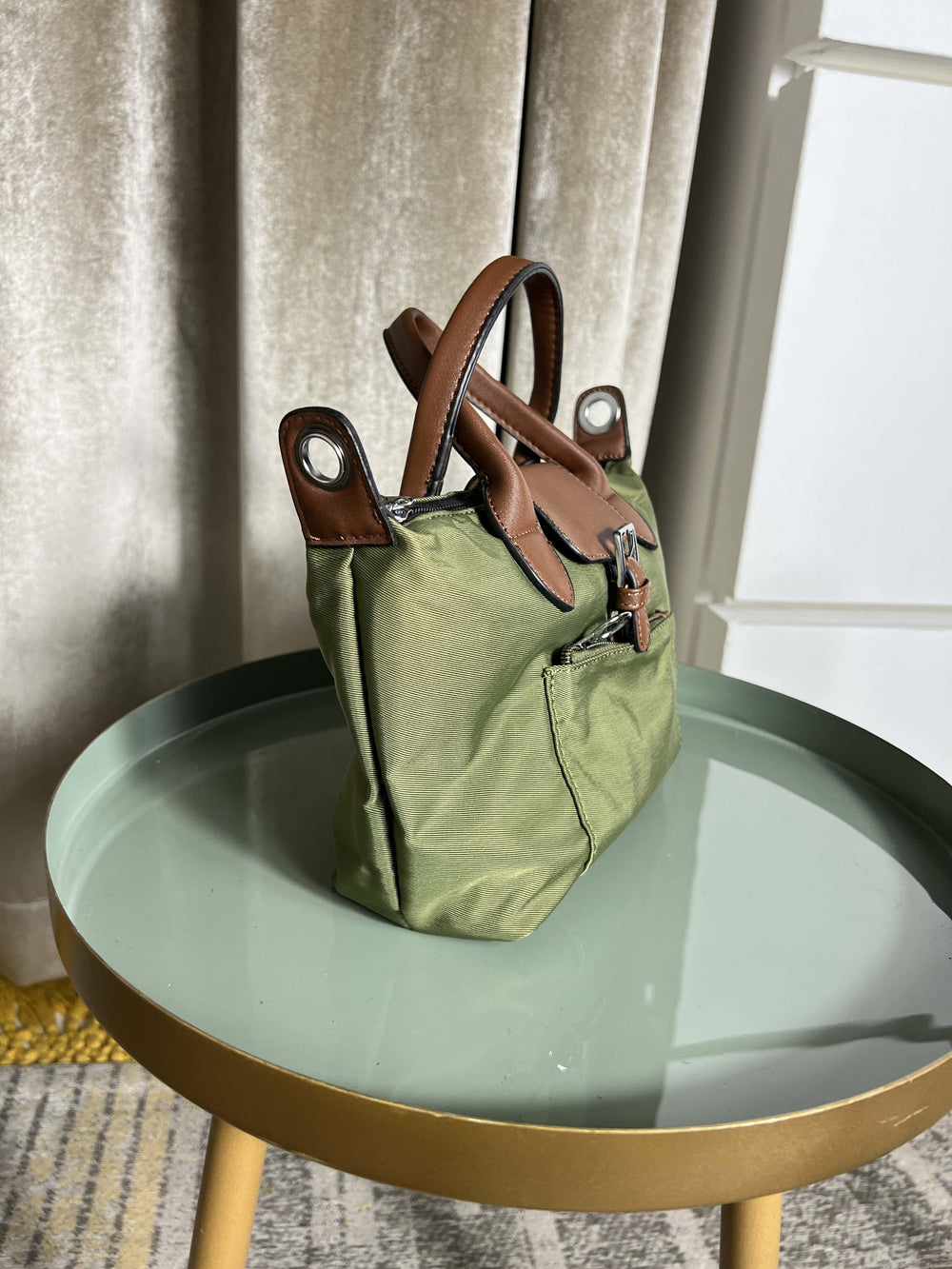borsa green piccola a mano in nylon 77901GREEN FEMME CAFE SELECTION