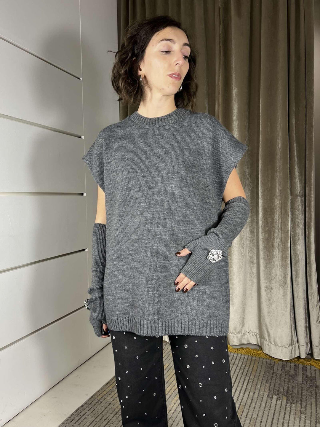 maglione con manicotti con cabochon misto lana e alpaca charcoal W5HMT29A400CHARCOAL TENSIONE IN