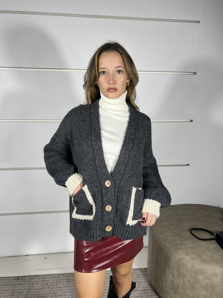 cardigan over scollo a v antracite  con tasche bicolore burro JIT-P023ANTRACITE HAVE ONE