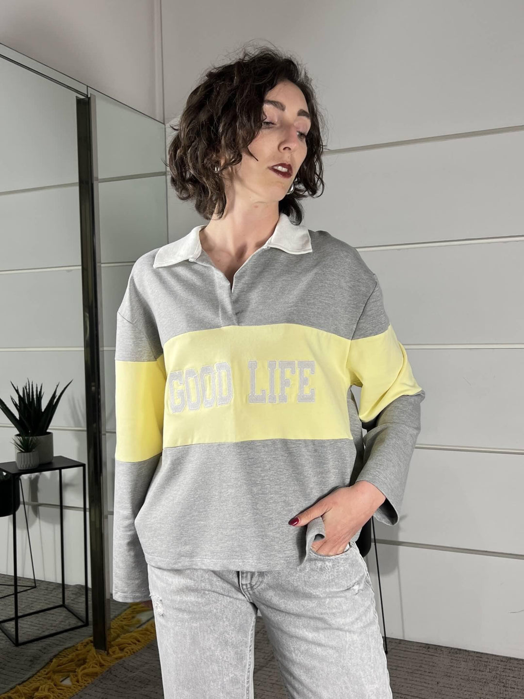 felpa a polo grigia e gialla con scritta good life PE260081GRIGIO/GIALLO TENSIONE IN